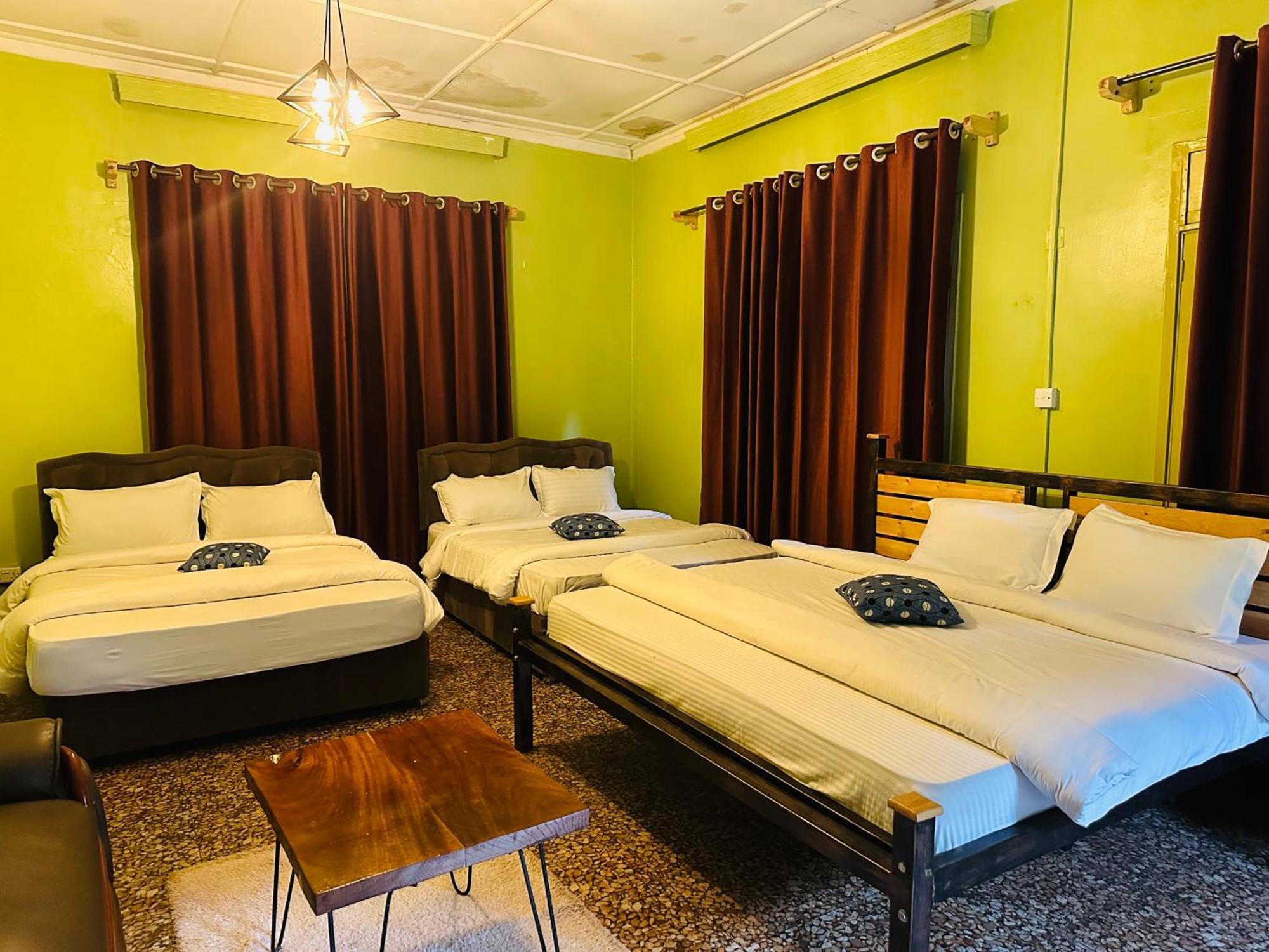 Afro Smile Hotel & Guest House Jinja Extérieur photo